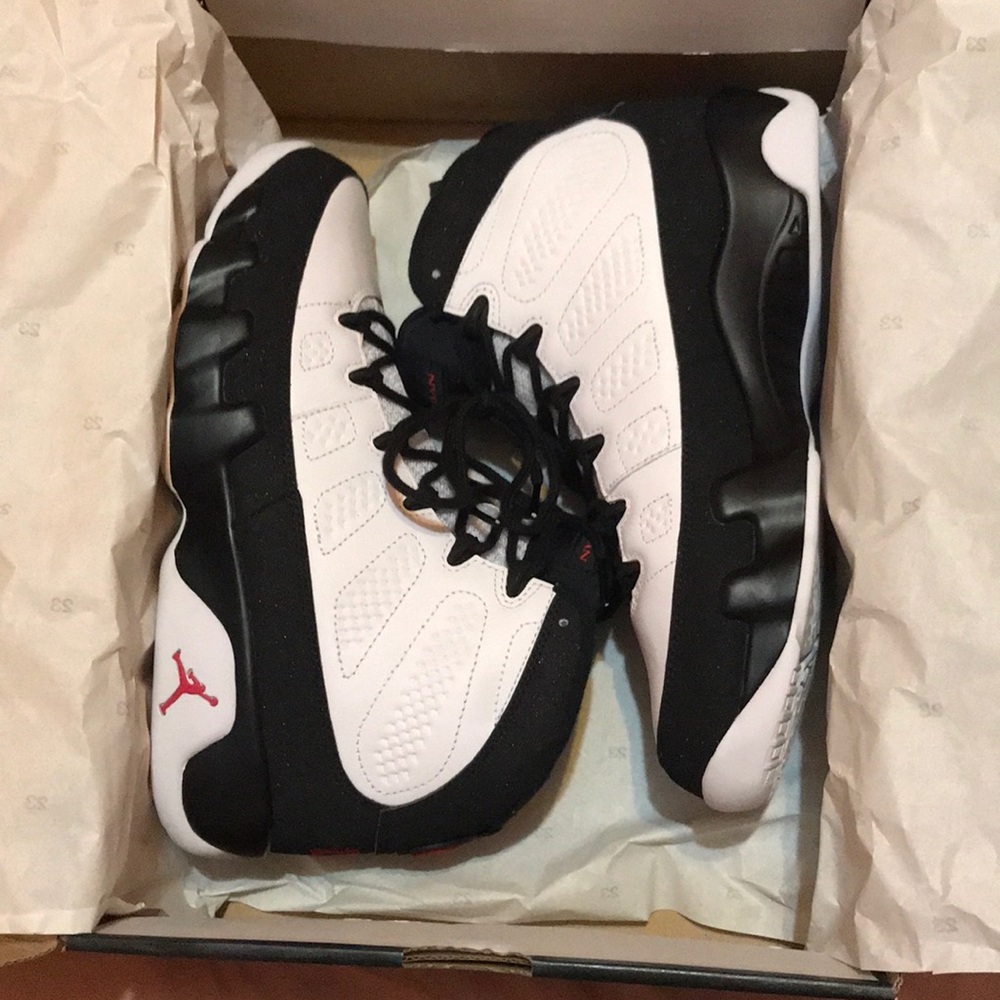 Jordan 9 space jam